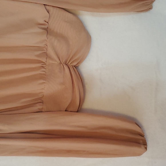 NWOT Fashion Nova Ruched Waist Surplice Top - Picture 7 of 9